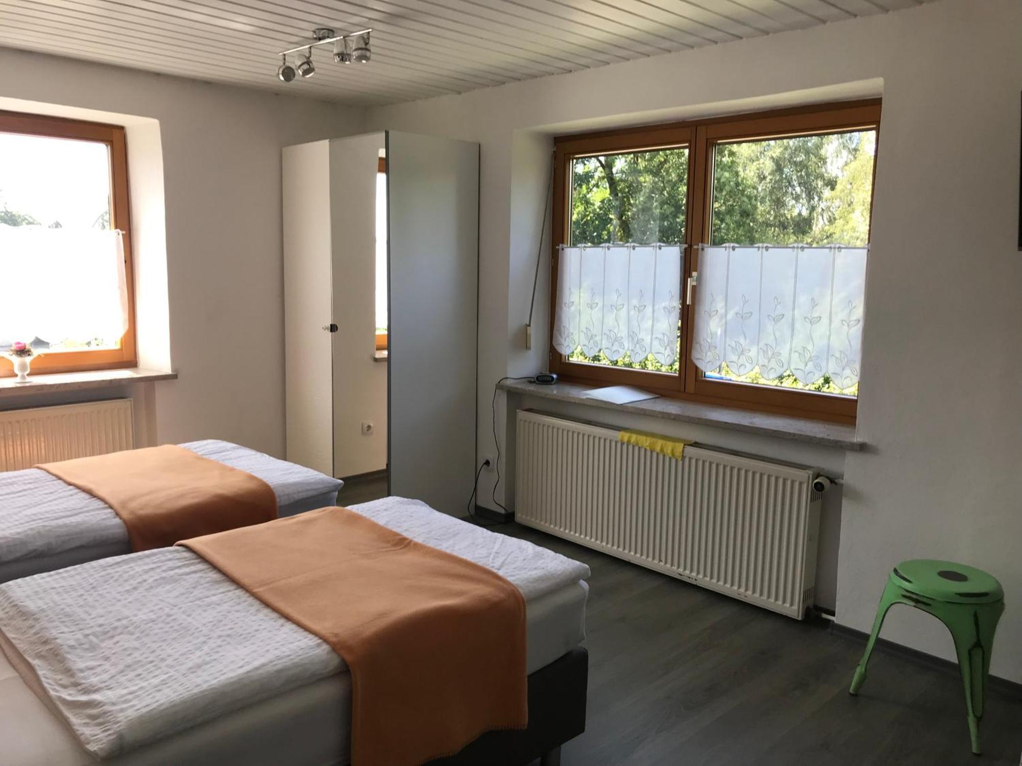 Gaestehaus Nicole Burgau Esterno foto